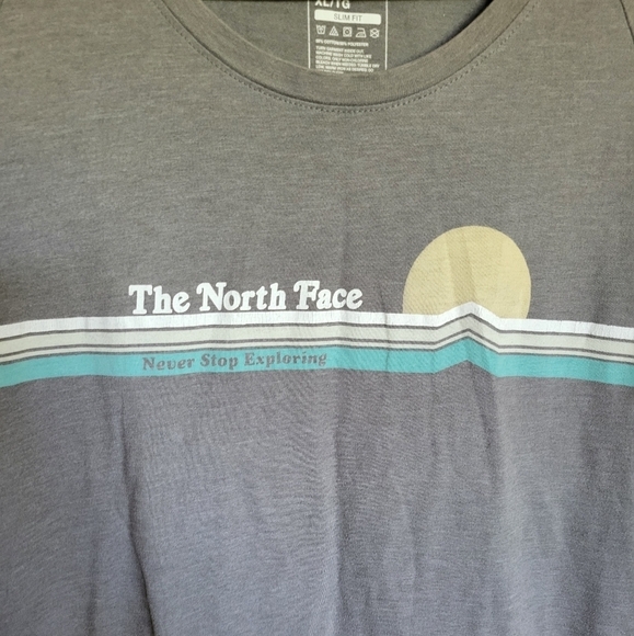 The North Face Women's Gray Sunset Scoop Neck Tee Size XL - Picture 3 of 5